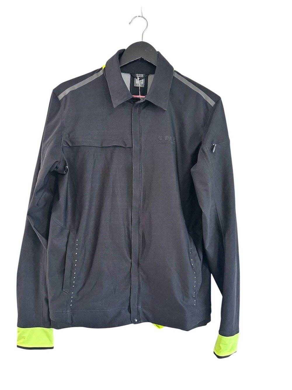 Gore Running Wear Jacket Size Large Black